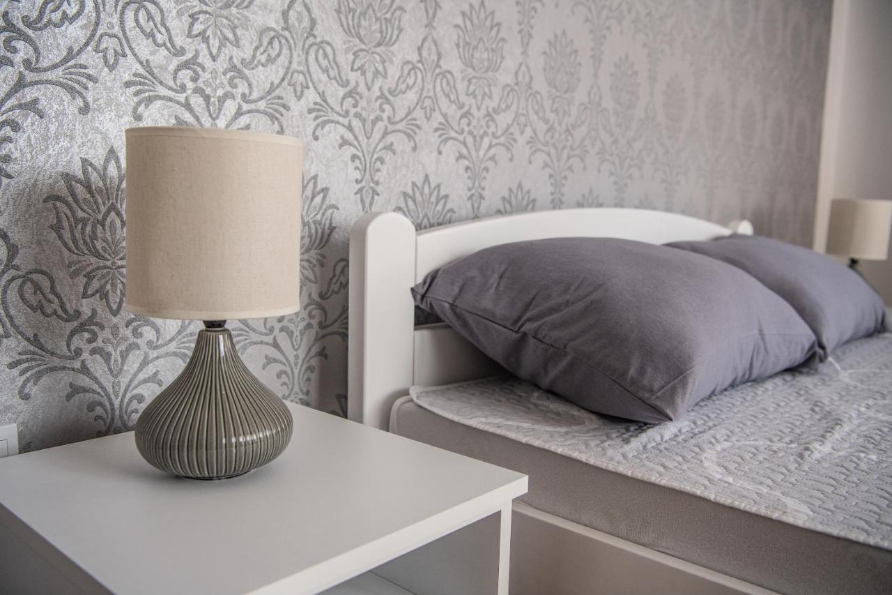 Stella Modern Apartment 2 نوفي ساد المظهر الخارجي الصورة