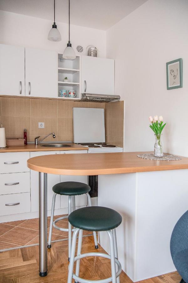 Stella Modern Apartment 2 نوفي ساد المظهر الخارجي الصورة